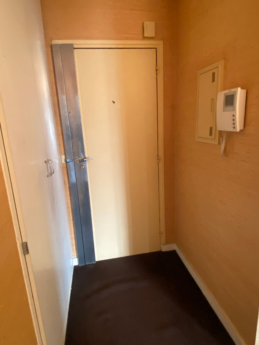 
                                                Location
                                                 Grand et chaleureux appartement à Montrouge (loyer tout inclus)