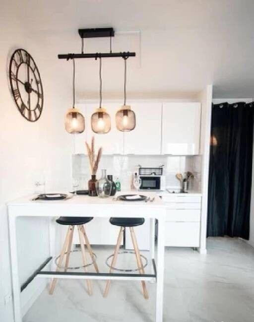 
                                                Location
                                                 Grand F1 35m² meublé Évry refait à neuf