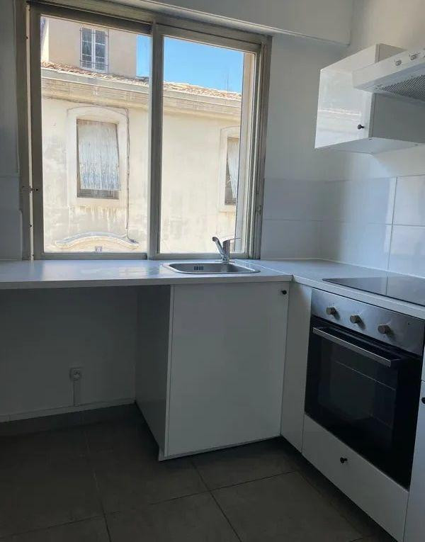 
                                                Location
                                                 Grand F2 46m² entièrement rénové très lumineux
