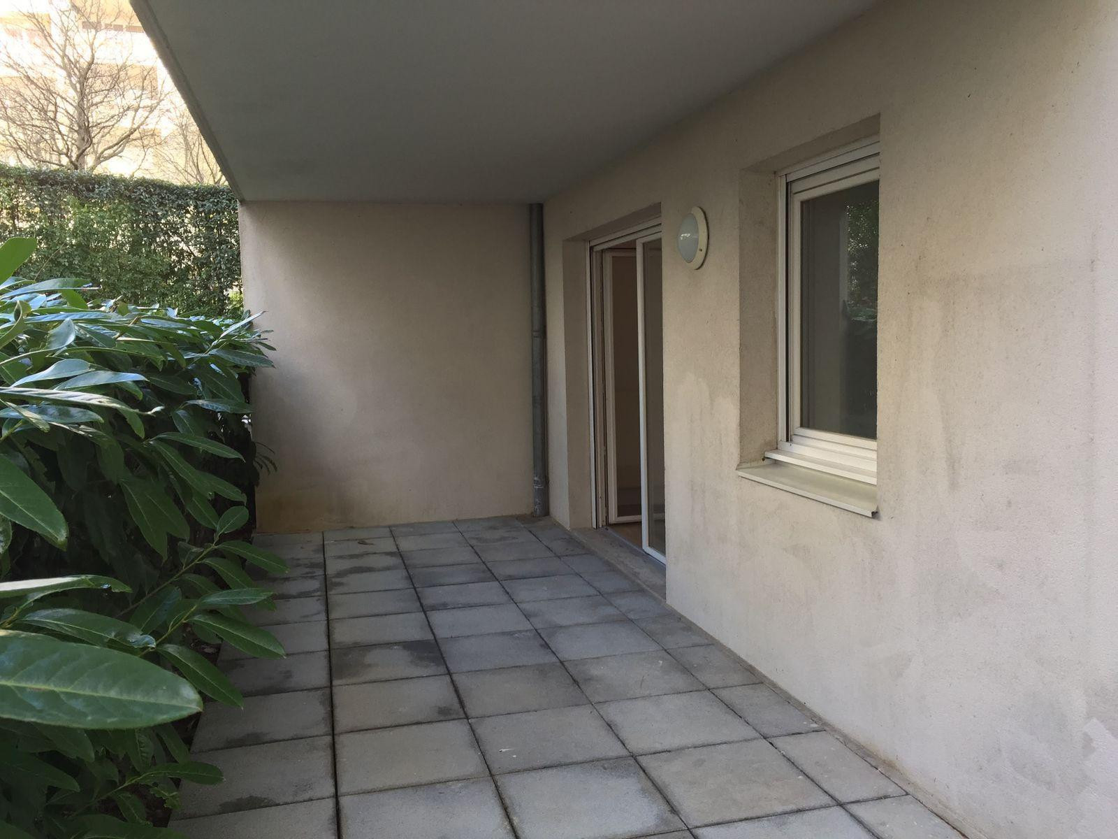 
                                                Location
                                                 Grand F2 avec Terrasse Créteil Pointe du lac