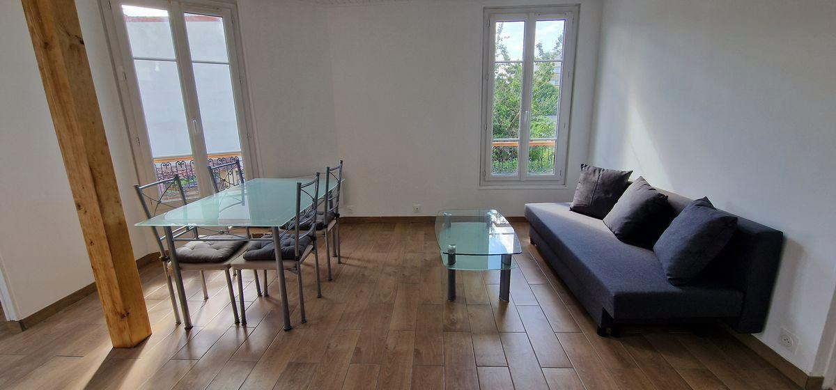 
                                                Location
                                                 Grand F2 - Fontenay proche Village