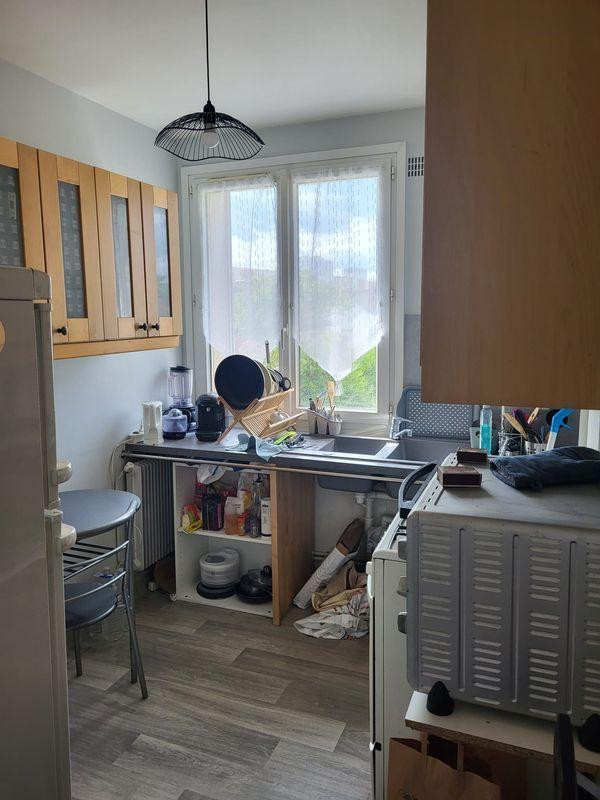 
                                                Location
                                                 Grand F2 Proche Metro 46m²