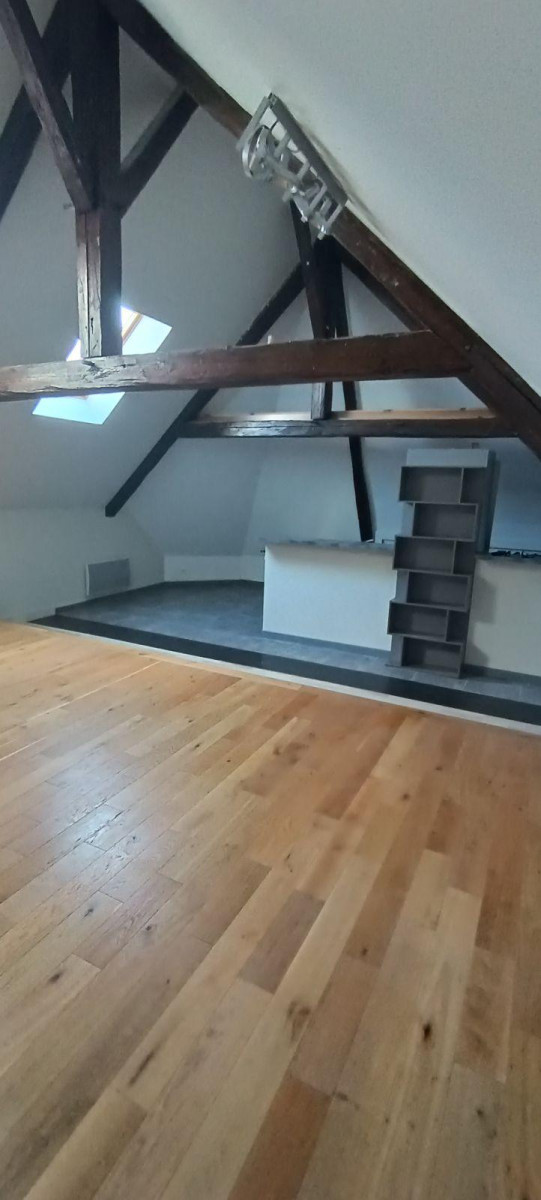 
                                                Location
                                                 Grand F5 de charme