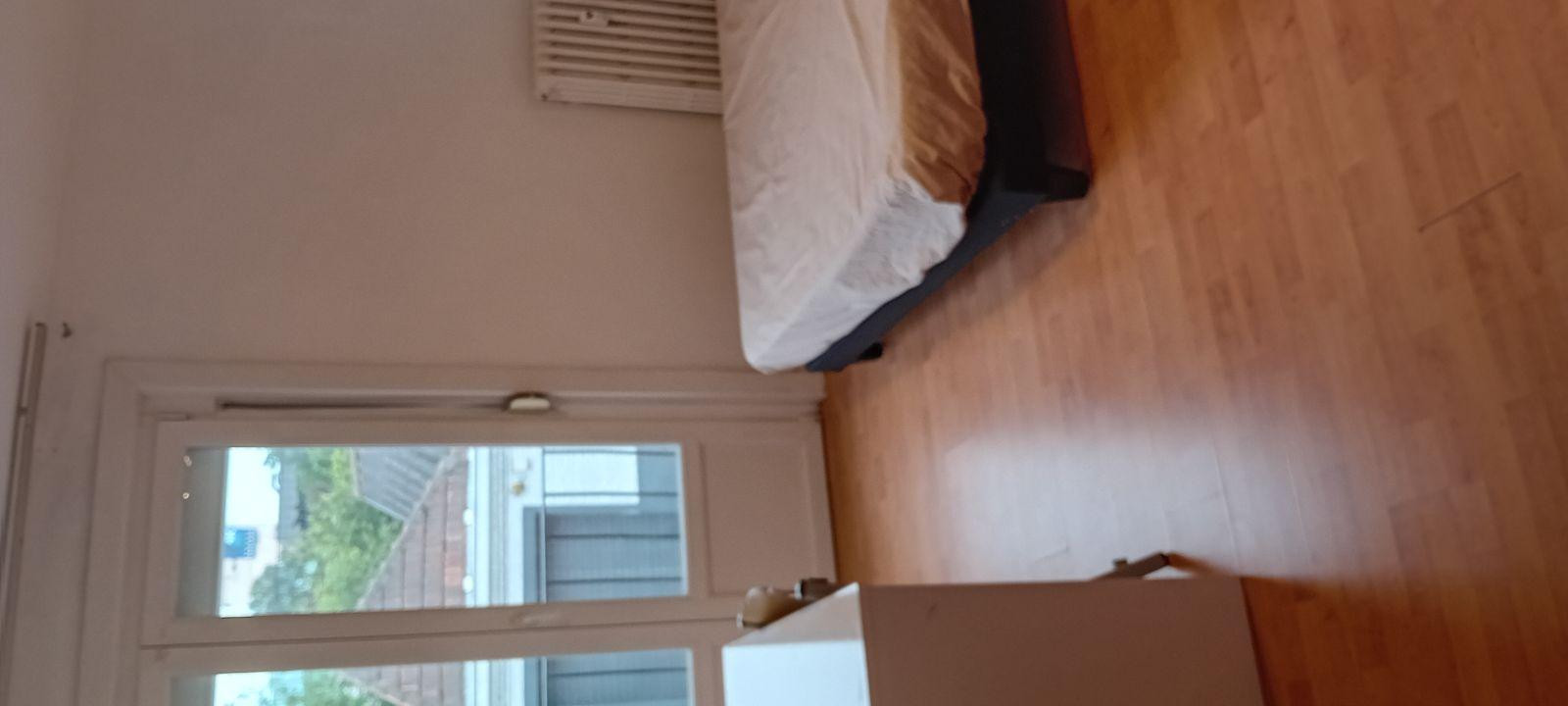 
                                                Location
                                                 GRAND MEUBLE 73 M2 TB PLACE A MARCQ-EN-BAROEUL