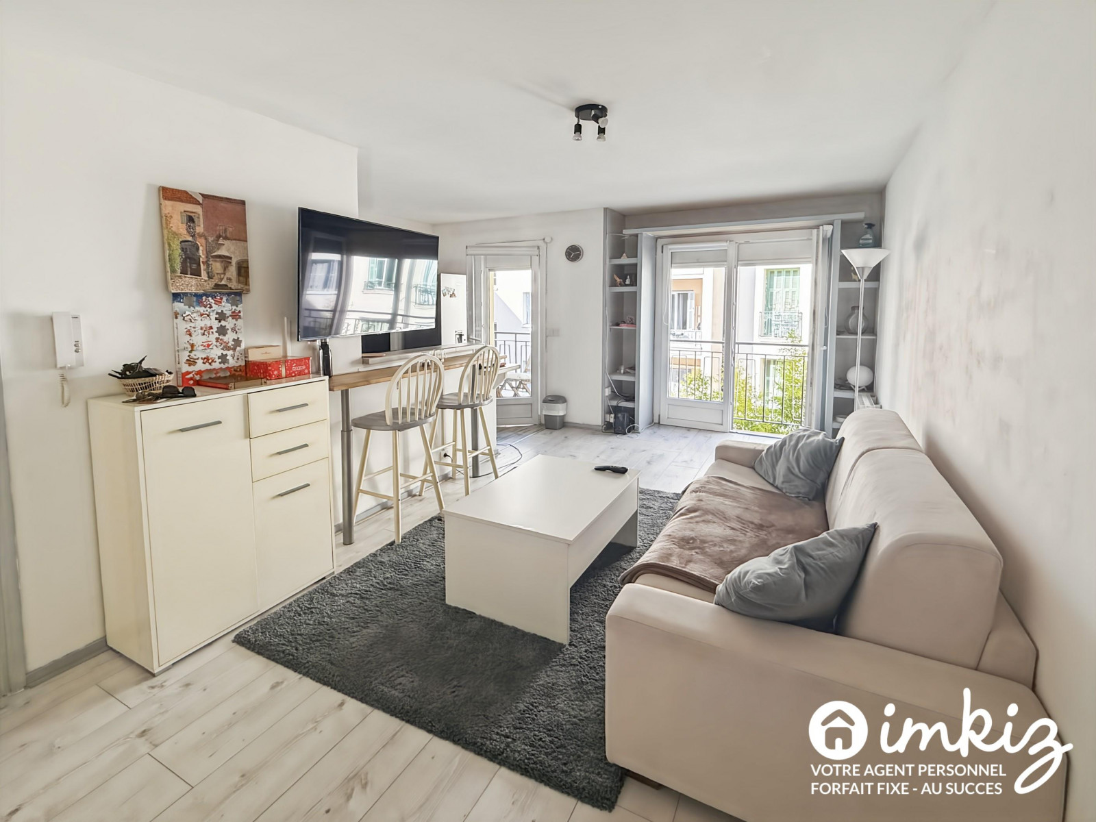 
                                                Vente
                                                 Grand studio 30m2 - Agréable à deux pas du tram