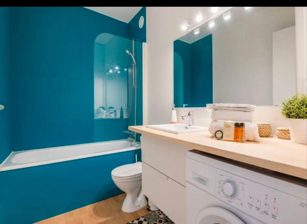 
                                                Location
                                                 Grand studio 31m² proche St Gènes +parking