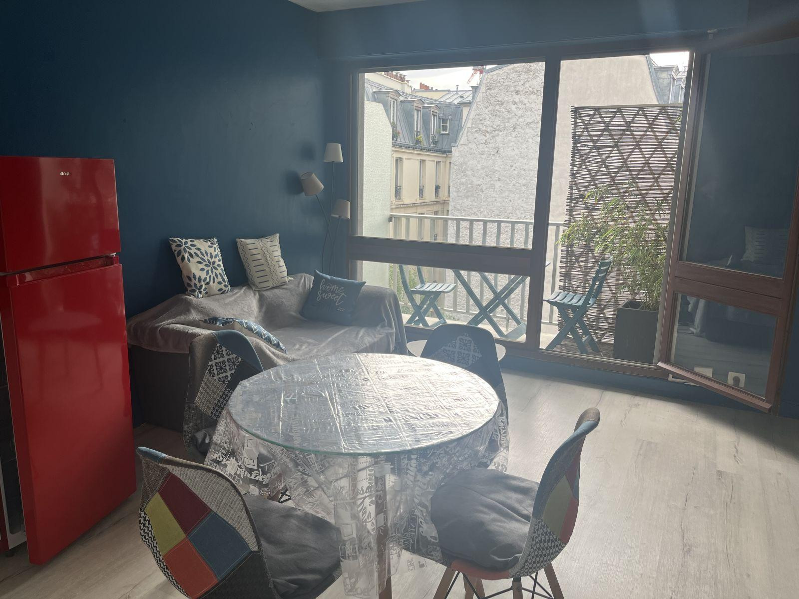 
                                                Location
                                                 Grand studio 37 m2 proche Marcadet Poissonniers