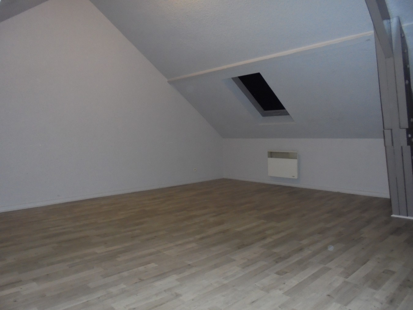 
                                                Location
                                                 GRAND STUDIO 38 m2 SOISSONS (02)