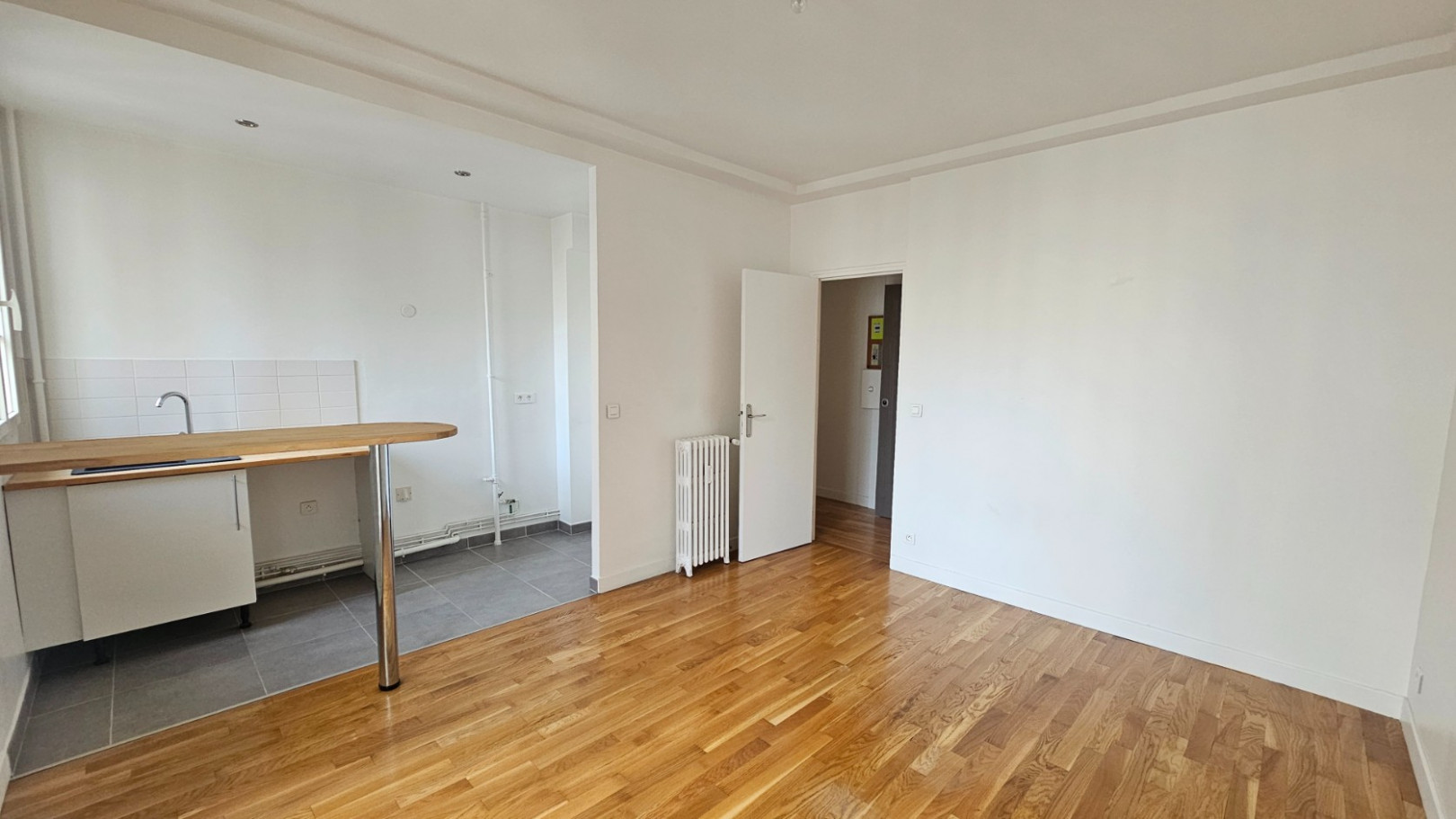 
                                                Vente
                                                 Grand studio