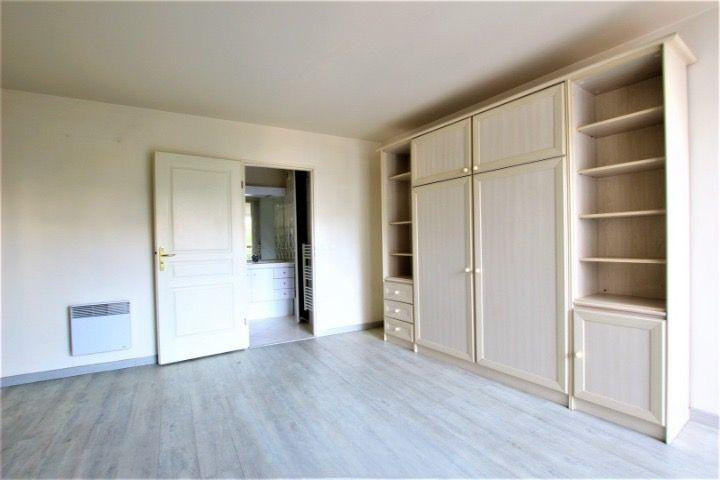 
                                                Location
                                                 Grand studio à Levallois-Perret