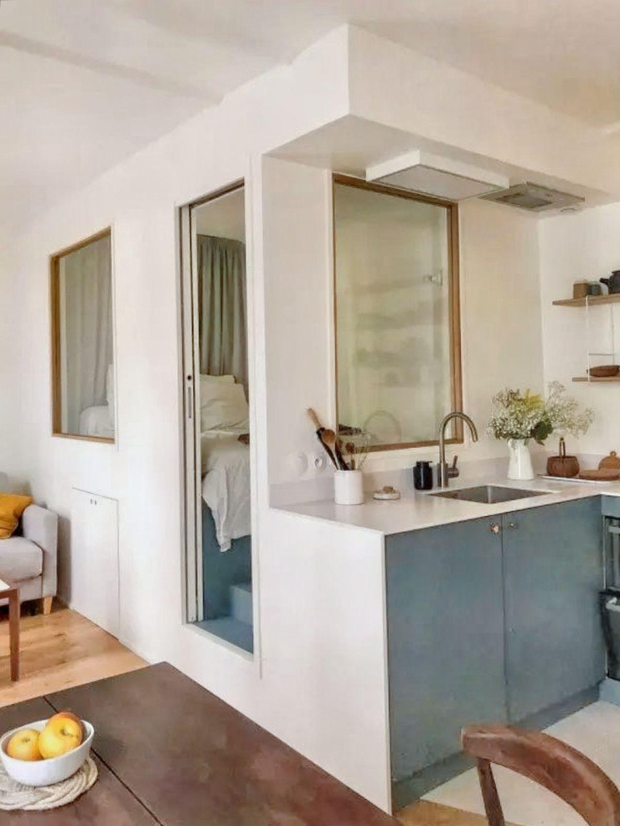 
                                                Location
                                                 Grand studio de 30m² avec chambre en alcôve