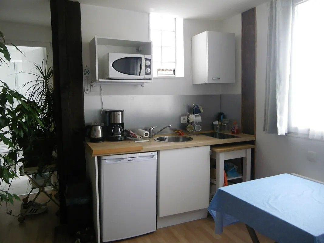 
                                                Location
                                                 Grand studio duplex meublé 28m² proche Paris