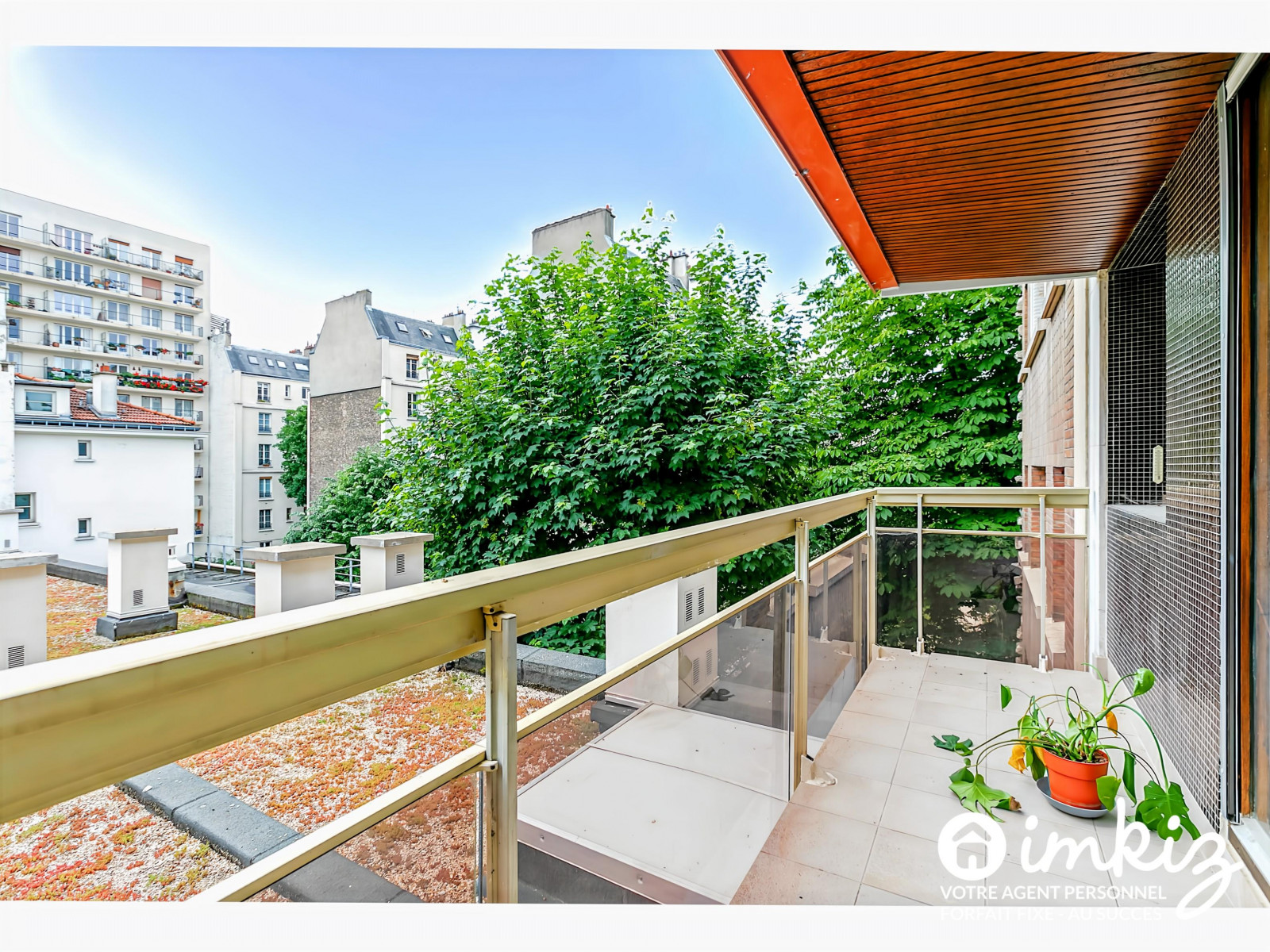 
                                                Vente
                                                 Grand Studio Lumineux avec Balcon –  Vaugirard 15