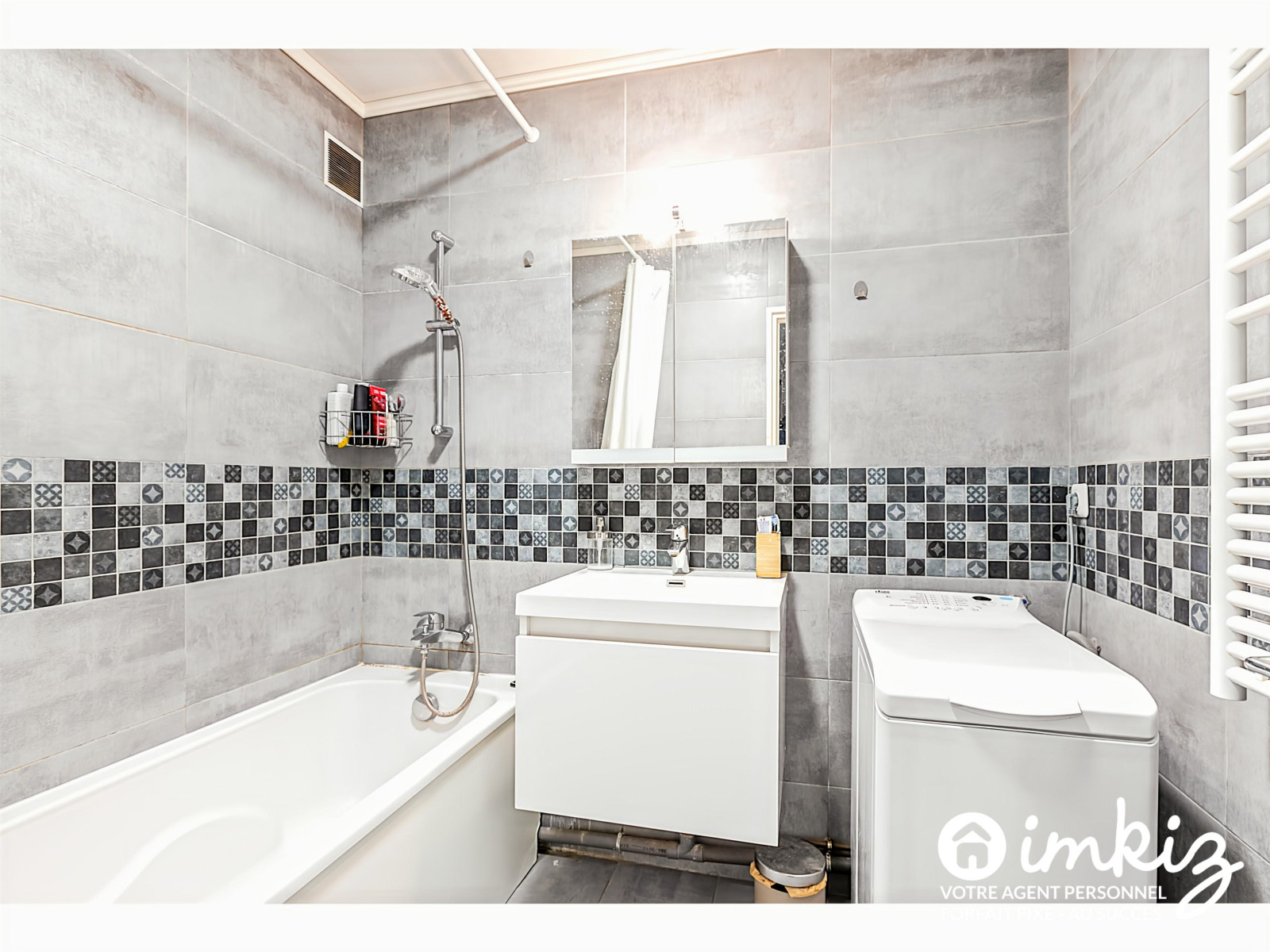 
                                                Vente
                                                 Grand Studio Lumineux avec Balcon –  Vaugirard 15