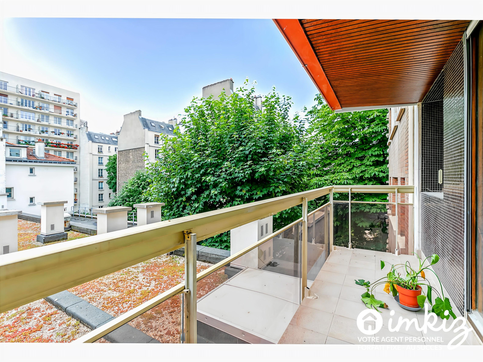 
                                                Vente
                                                 Grand Studio Lumineux avec Balcon –  Vaugirard 15
