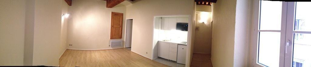 
                                                Location
                                                 Grand studio Lyon centre Terreaux