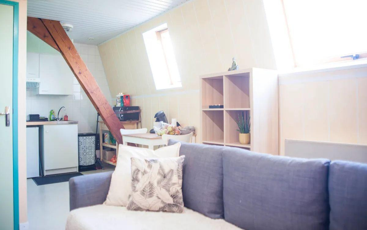 
                                                Location
                                                 Grand studio meublé 25m2 au centre de Douai