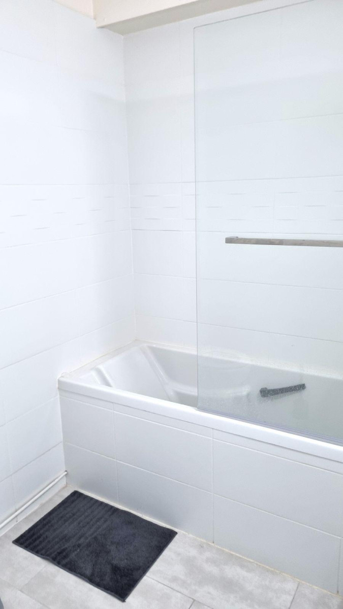 
                                                Location
                                                 Grand studio meublé – 28 m² – Saint‑Mandé