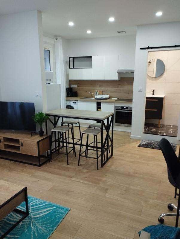 
                                                Location
                                                 Grand studio meublé 34 m² rue du drac, Grenoble