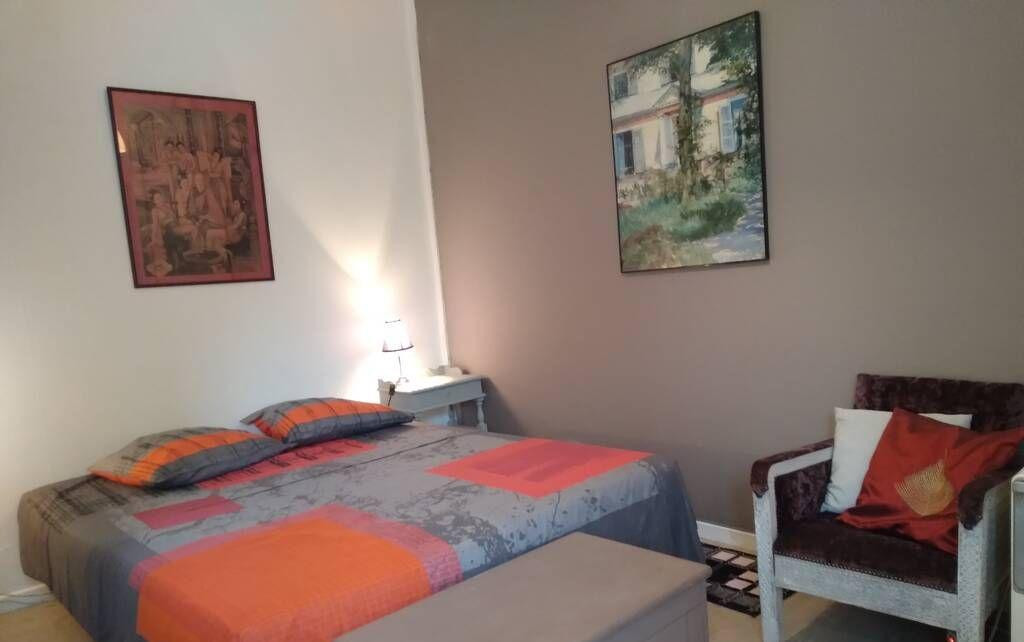 
                                                Location
                                                 Grand studio meublé 36 m² à Joinville-Le-Pont