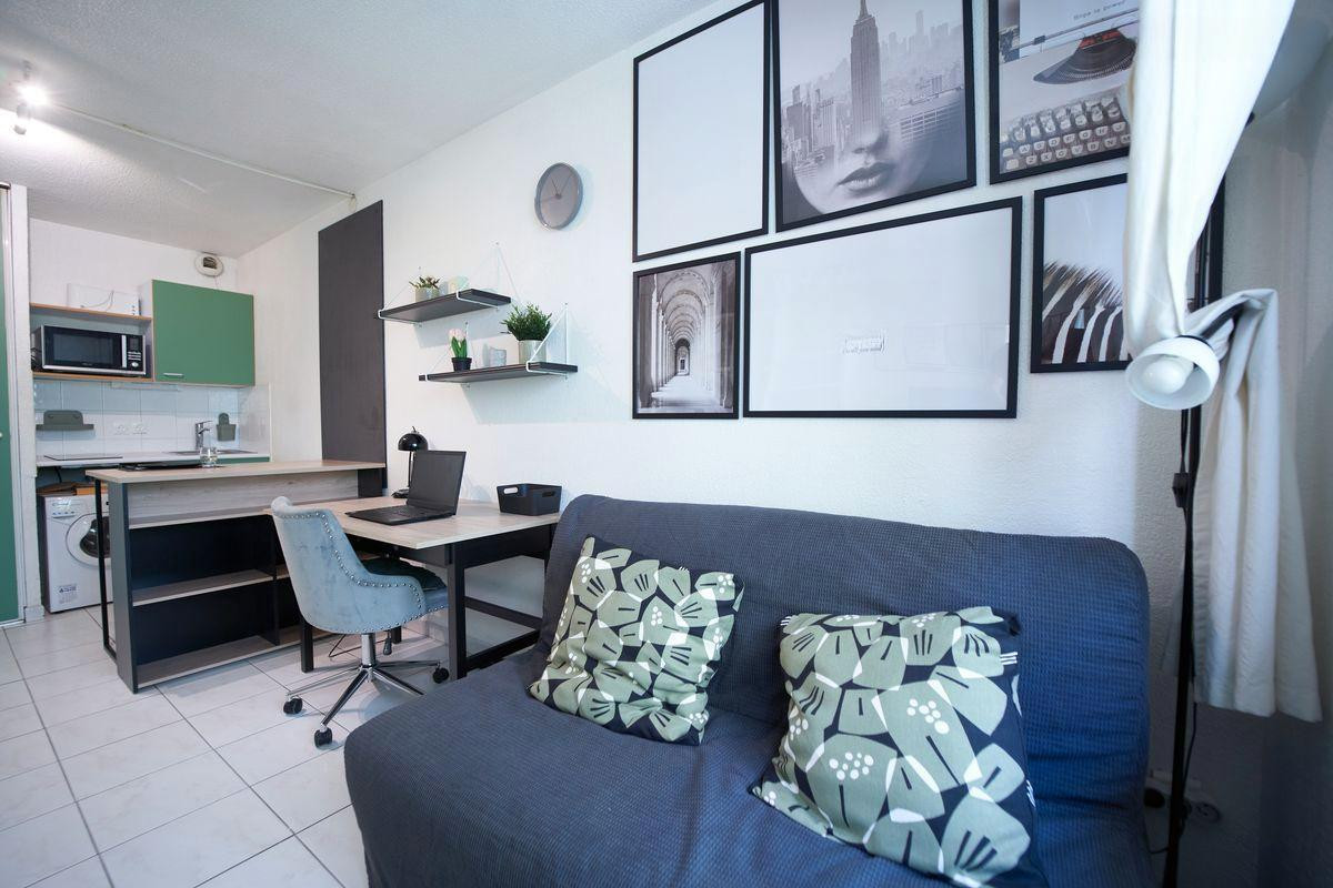 
                                                Location
                                                 Grand studio meublé Idéal Etudiant médecine