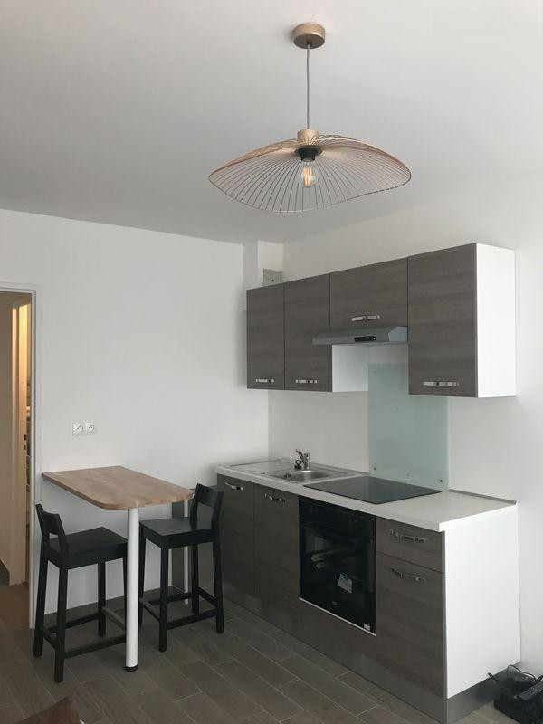 
                                                Location
                                                 Grand studio meublé - Ourcq