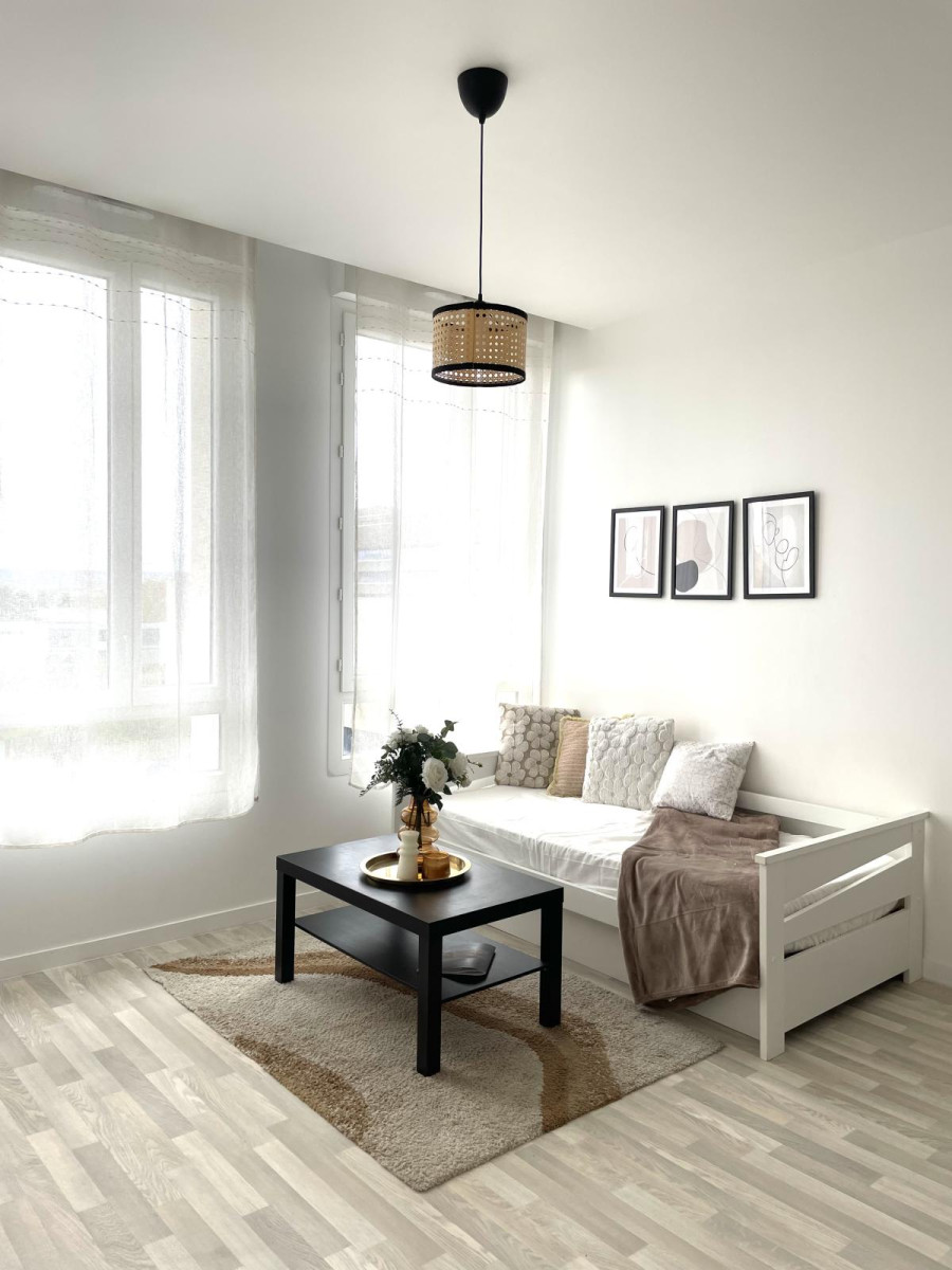 
                                                Location
                                                 Grand Studio NEUF à Cergy préfecture