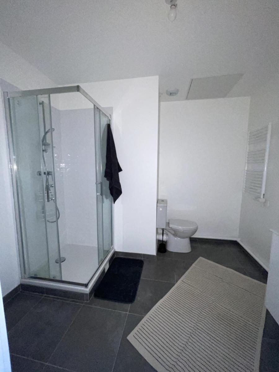 
                                                Location
                                                 Grand Studio NEUF à Cergy préfecture