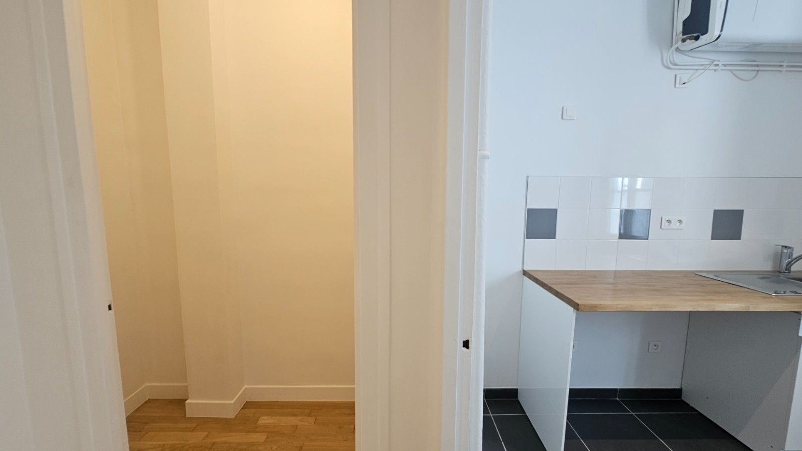 
                                                Vente
                                                 Grand studio - Paris 15ème