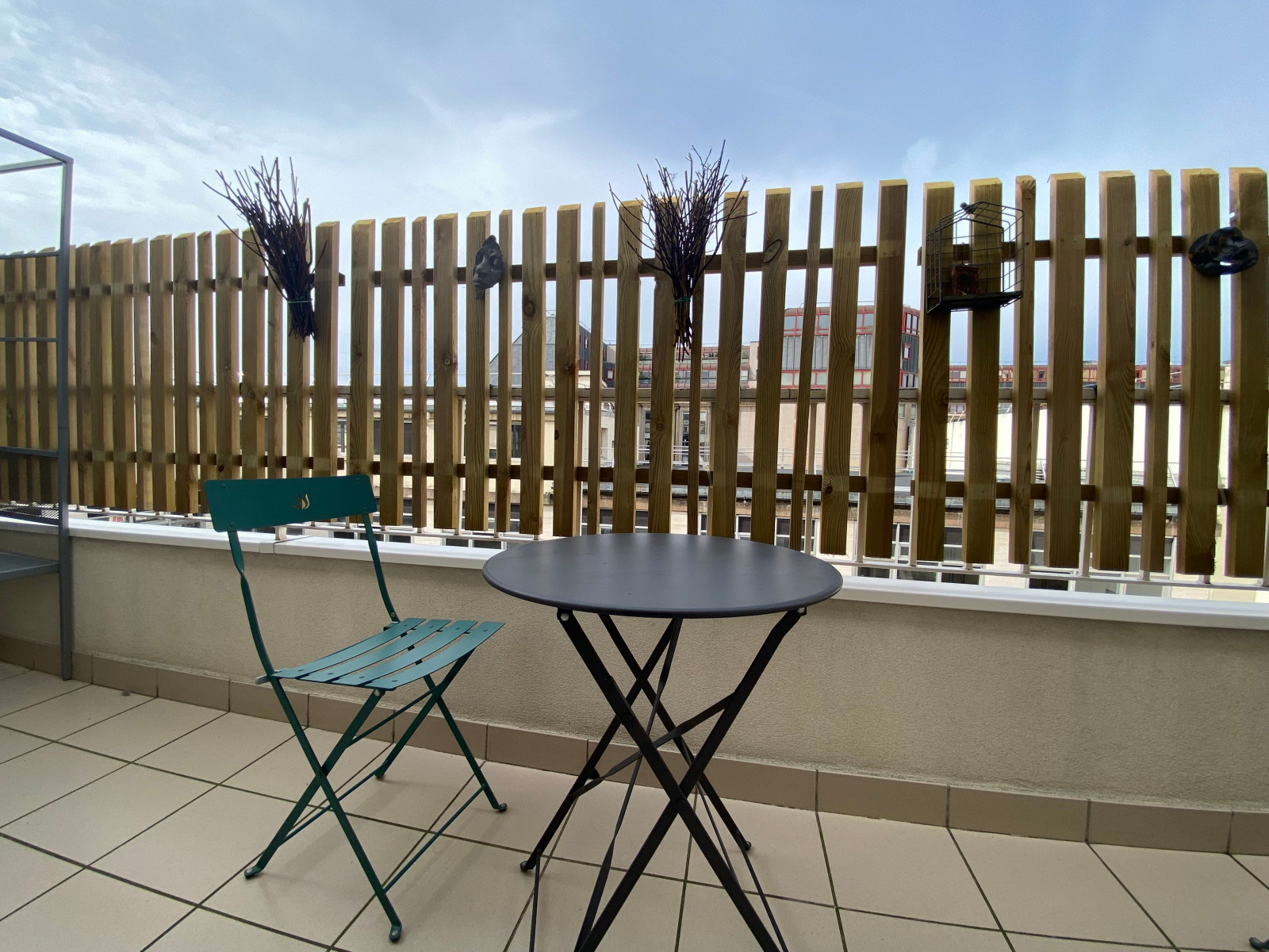 
                                                Location
                                                 Grand studio Paris Montparnasse avec parking et balcon (loyer tout inclus)