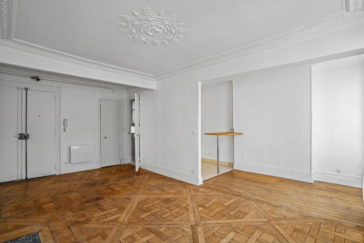 
                                                Vente
                                                 GRAND STUDIO - Quartier Opéra - Paris 2ème