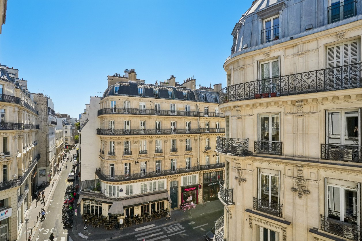 
                                                Vente
                                                 GRAND STUDIO - Quartier Opéra - Paris 2ème