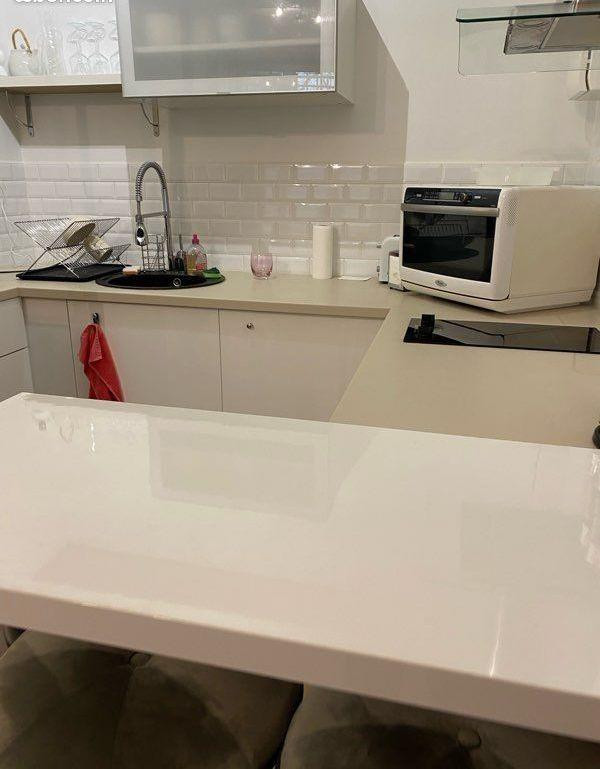 
                                                Location
                                                 Grand t1 meublé 27m²