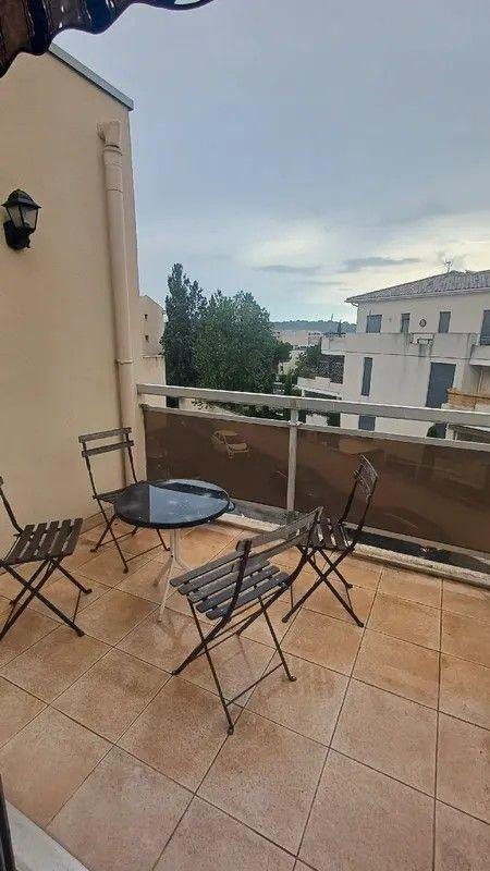 
                                                Location
                                                 Grand T2 55m² avec 2 terrasses