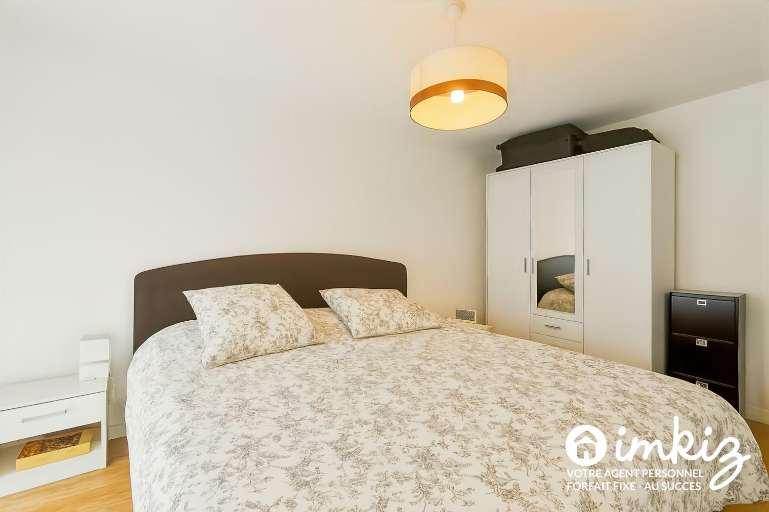 
                                                Vente
                                                 Grand T2 55m2 avec terrasse de 22m2