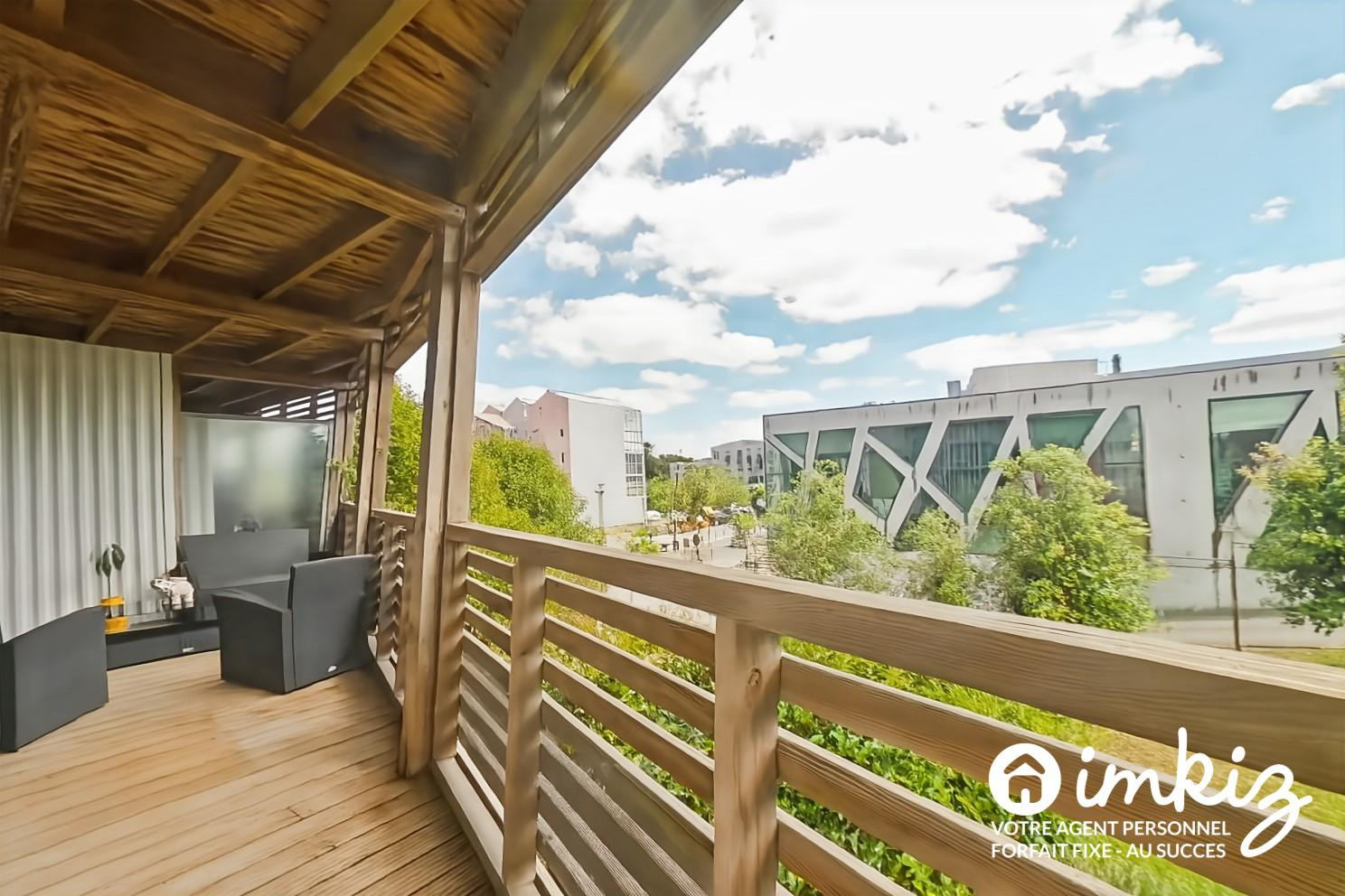 
                                                Vente
                                                 Grand T2 55m2 avec terrasse de 22m2