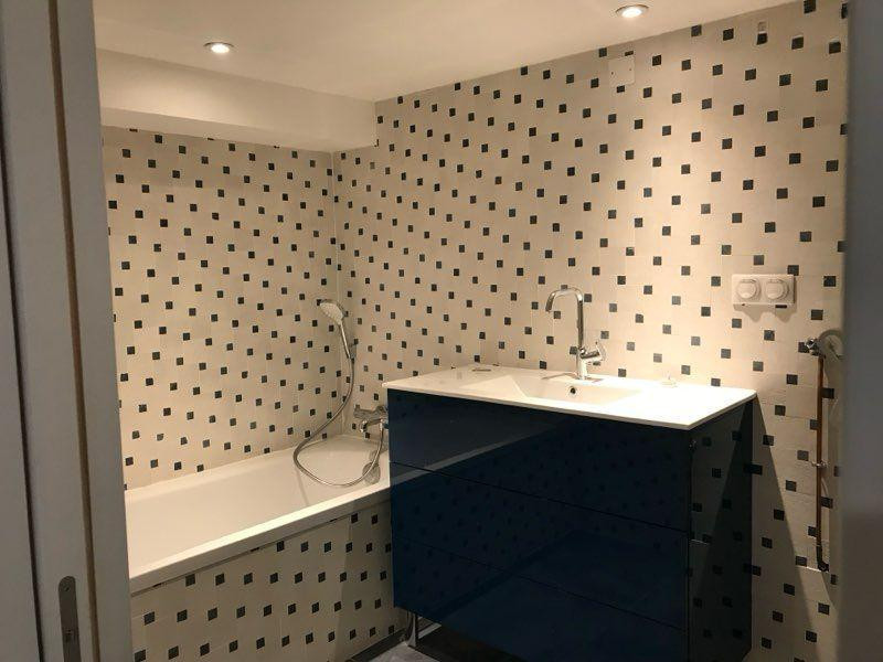 
                                                Location
                                                 Grand T2 60m² au calme