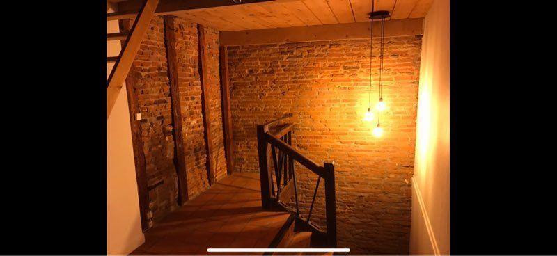 
                                                Location
                                                 Grand T2 70 m² proche Bourse et Dorade