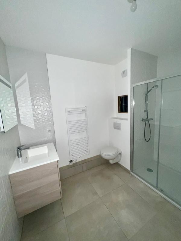
                                                Location
                                                 Grand T2 à Levallois