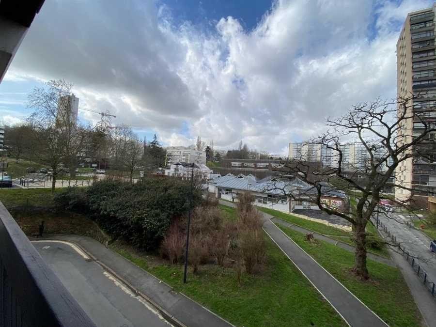 
                                                Location
                                                 Grand T2 à Val-de-Fontenay