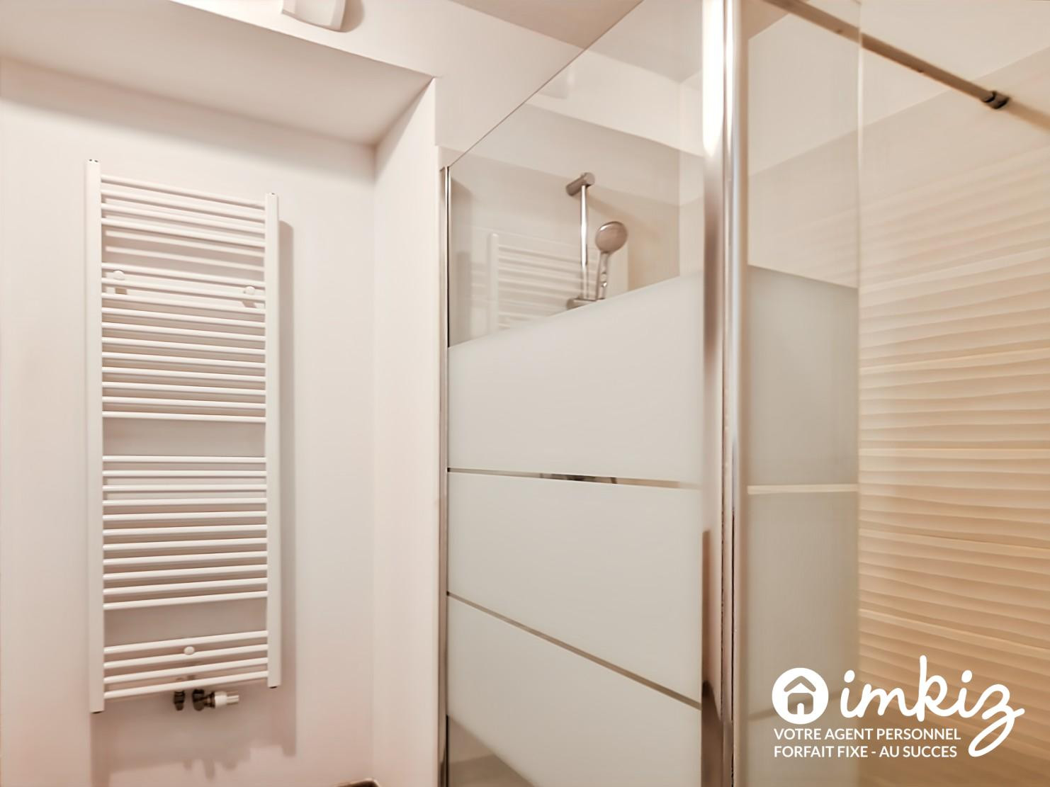 
                                                Vente
                                                 Résidence 2020 - Gd T2 - ext/verdure - 2 garages