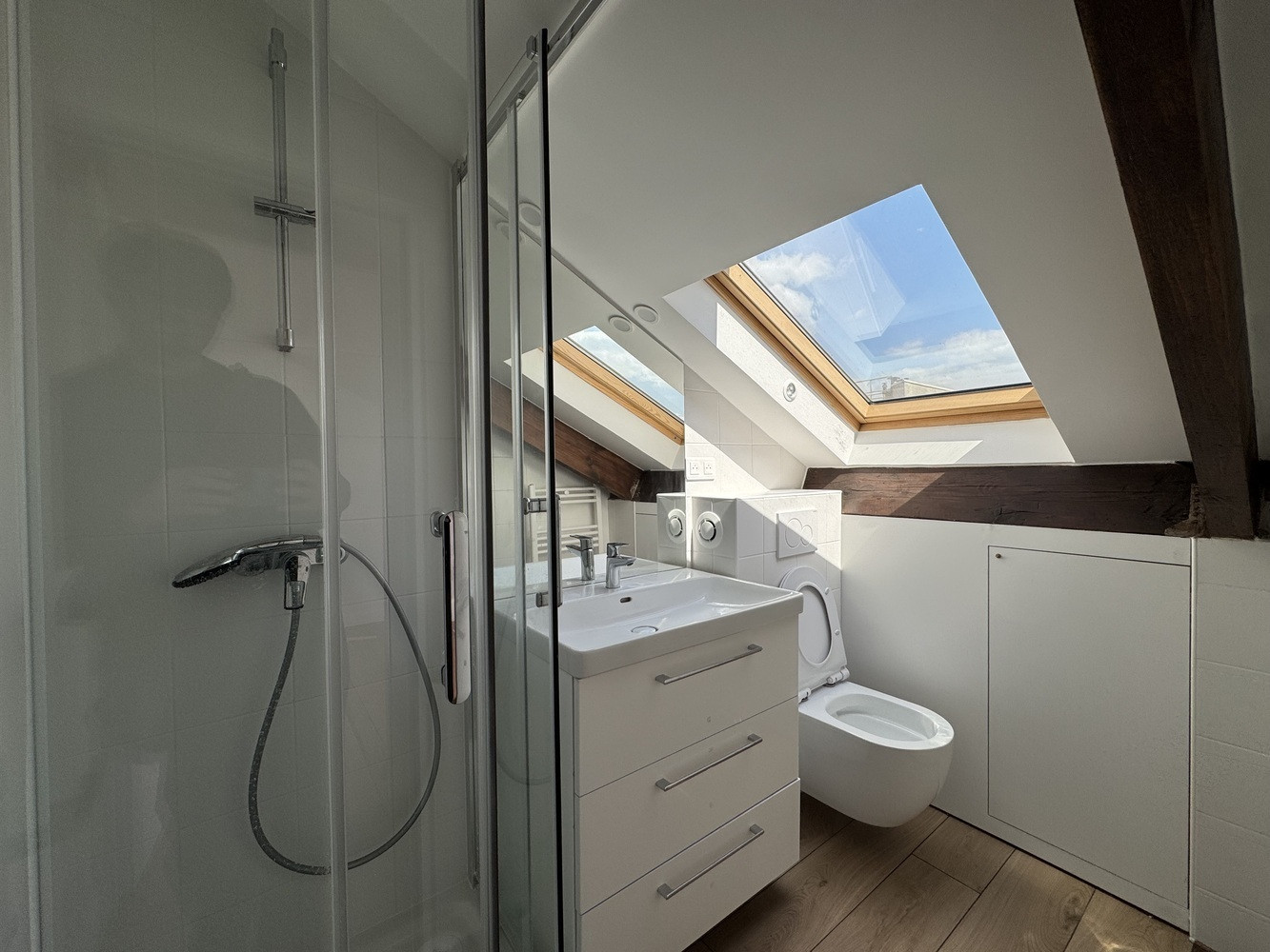 
                                                Location
                                                 Grand T2 avec Espace Nuit et 2 salles de bain