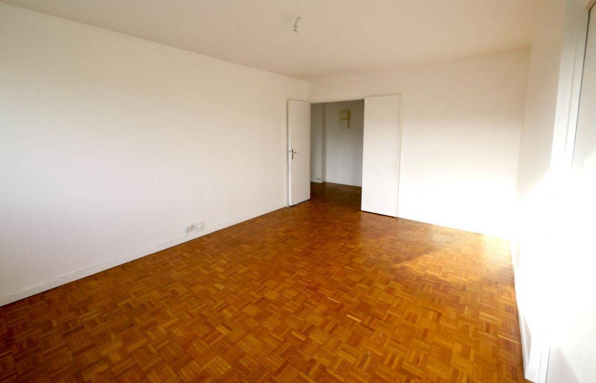 
                                                Location
                                                 Grand T2 de 50m2 à Grenoble