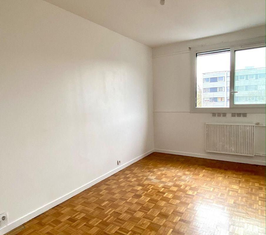 
                                                Location
                                                 Grand T2 de 50m2 à Grenoble