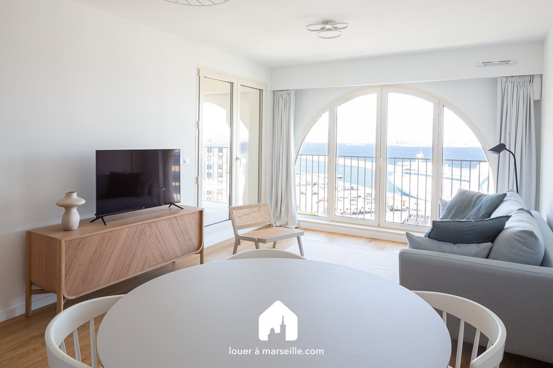 
                                                Location
                                                 Grand T2 de standing meuble