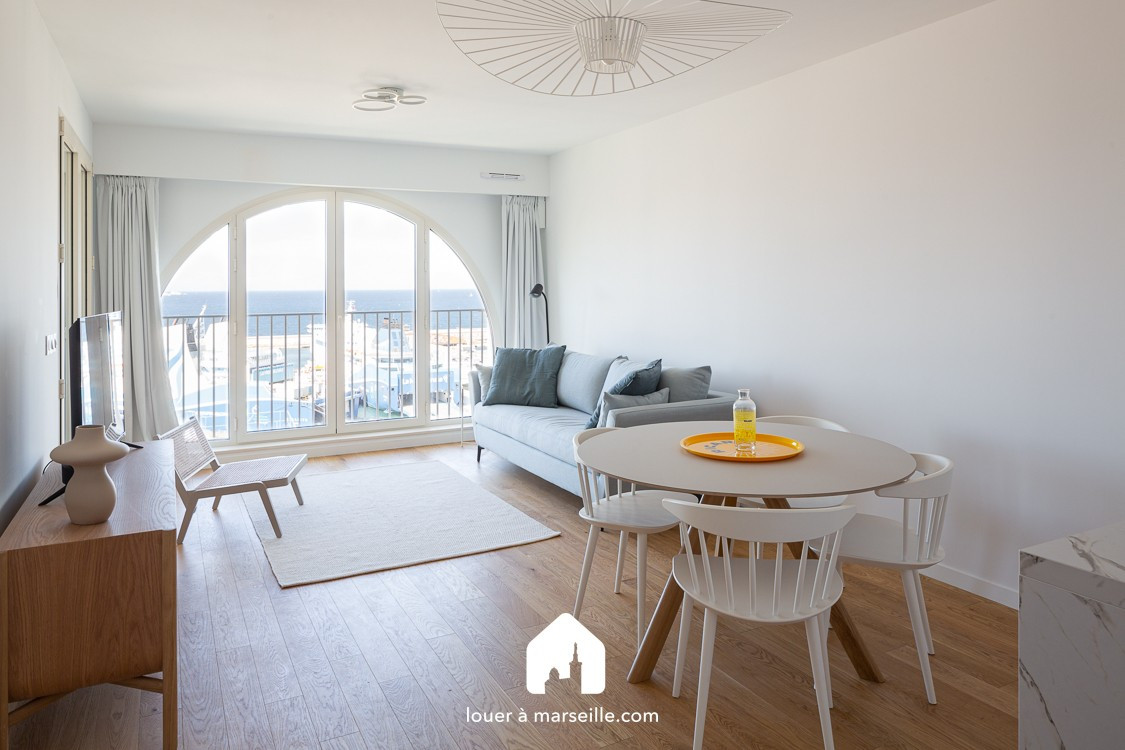 
                                                Location
                                                 Grand T2 de standing meuble