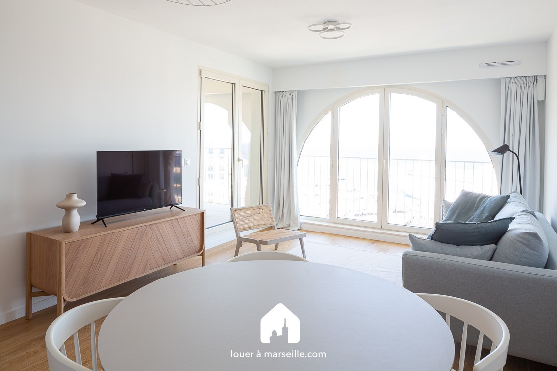 
                                                Location
                                                 Grand T2 de standing meuble