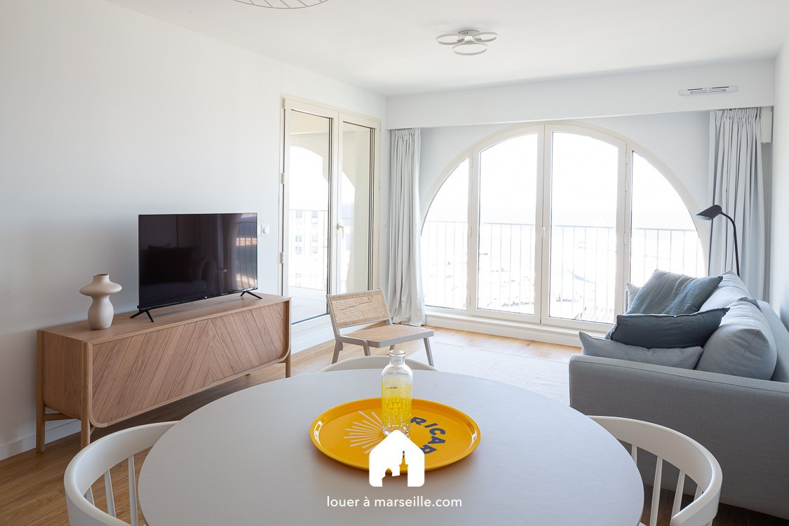
                                                Location
                                                 Grand T2 de standing meuble