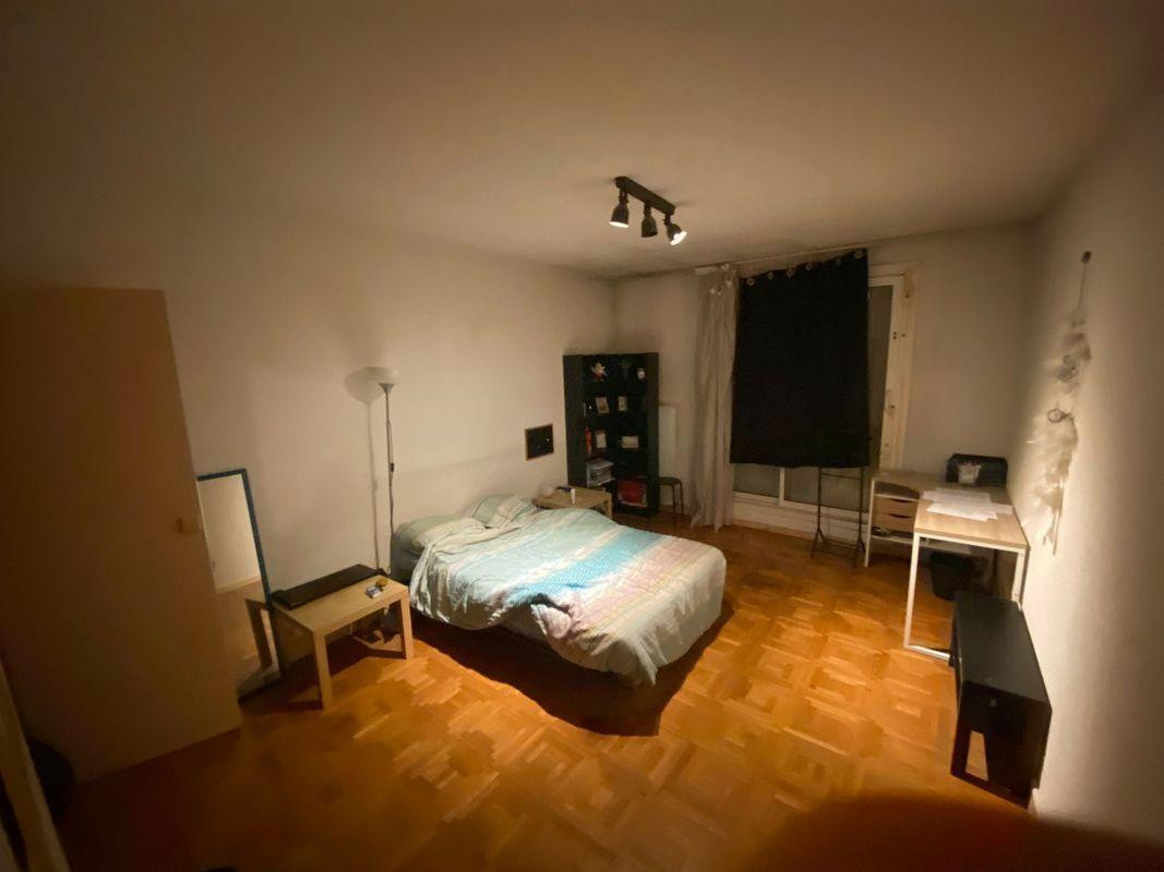 
                                                Location
                                                 Grand T2 meublé