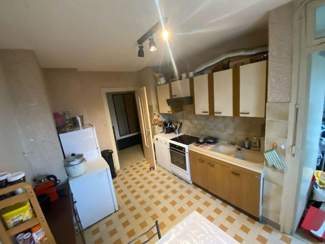 
                                                Location
                                                 Grand T2 meublé